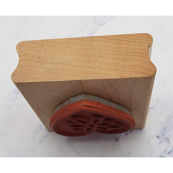 Daisy Heart Creative Beginnings MRS10464 Wood Mounted Rubber Stamp - Picture 2 of 7